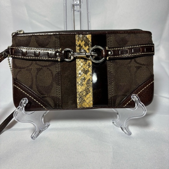 COACH Y2K Brown Snake Print Buckle Wristlet Clutch - Picture 1 of 11